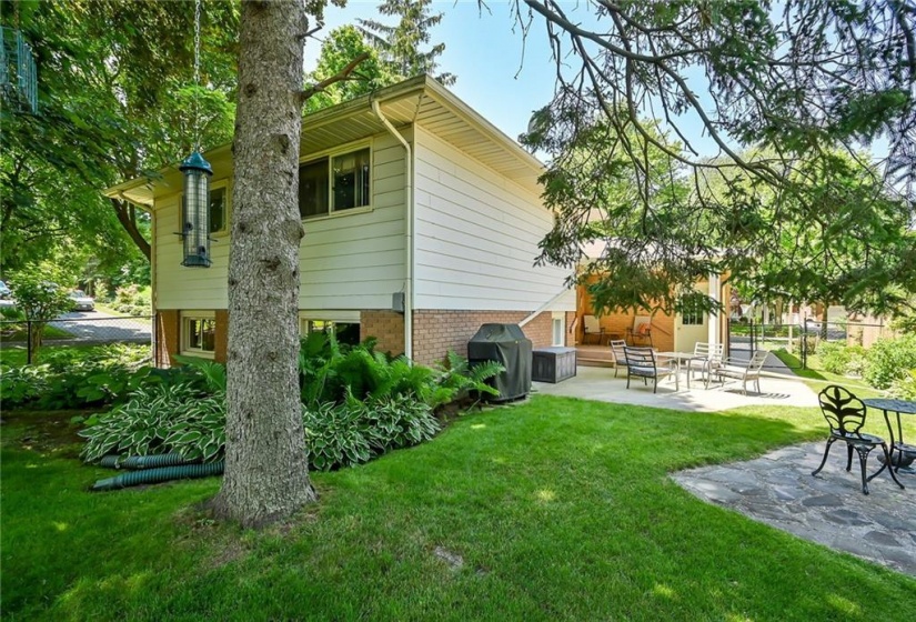 1 Eden Place, Simcoe, Ontario N3Y 3K9, 4 Bedrooms Bedrooms, ,2 BathroomsBathrooms,Residential,Sale,Eden,H4206479