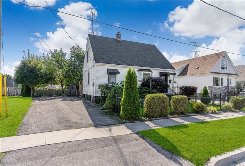 9 FOLEY Crescent, Thorold, Ontario L2V 2K7, 3 Bedrooms Bedrooms, ,2 BathroomsBathrooms,Residential,Sale,FOLEY,H4206592