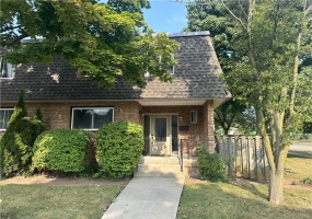 688 DYNES Road, Burlington, Ontario L7N 2V6, 4 Bedrooms Bedrooms, ,2 BathroomsBathrooms,Residential,Sale,DYNES,H4202030