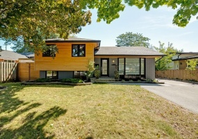 5350 WINDERMERE Drive, Burlington, Ontario L7L 3M1, 3 Bedrooms Bedrooms, ,2 BathroomsBathrooms,Residential,Sale,WINDERMERE,H4206279