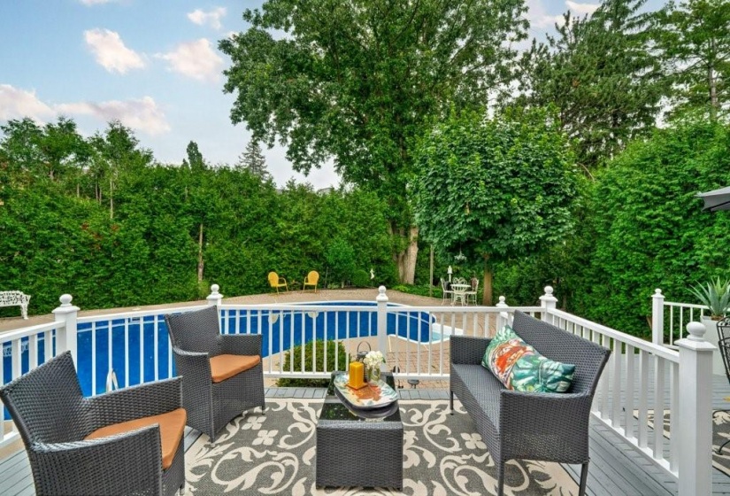 Large tiered Deck makes summer entertaining a breeze!