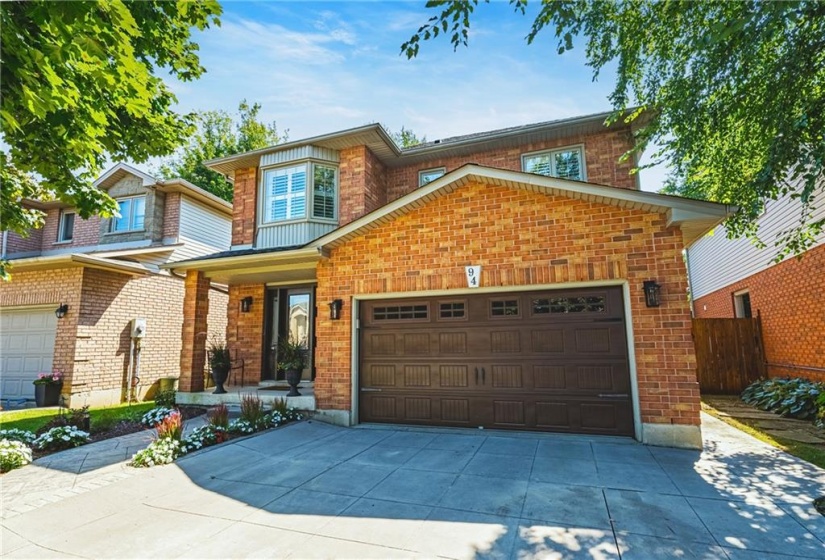 94 VALMONT Street, Ancaster, Ontario L9G 4Z4, 4 Bedrooms Bedrooms, ,2 BathroomsBathrooms,Residential,Sale,VALMONT,H4206605