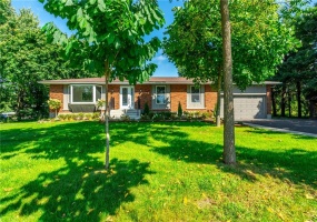 585 SAFARI Road, Hamilton, Ontario L0R 1V0, 3 Bedrooms Bedrooms, ,1 BathroomBathrooms,Residential,Sale,SAFARI,H4206695