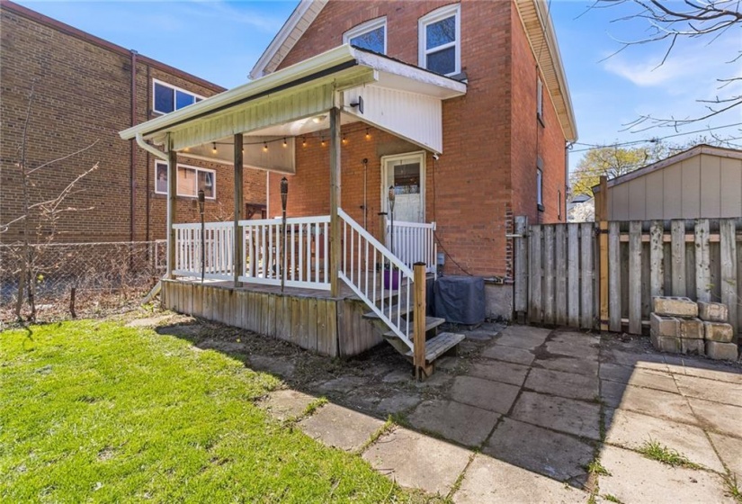 18 PRINCE Street, St. Catharines, Ontario L2R 3X7, 3 Bedrooms Bedrooms, ,1 BathroomBathrooms,Residential,Sale,PRINCE,H4206709