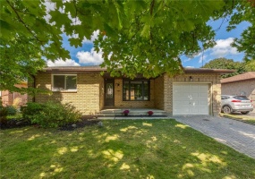 5 ATWOOD Crescent, Simcoe, Ontario N3Y 4Z5, 3 Bedrooms Bedrooms, ,2 BathroomsBathrooms,Residential,Sale,ATWOOD,H4206637