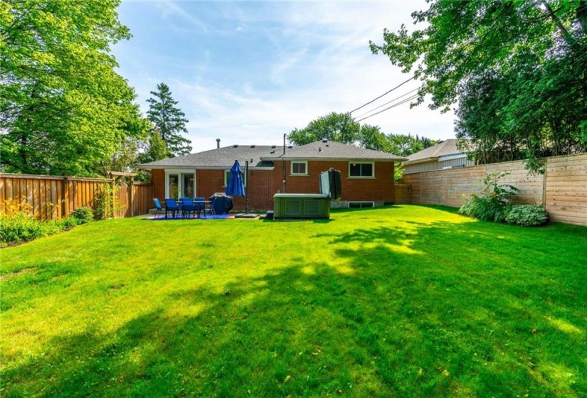 266 Alma Lane, Ancaster, Ontario L9G 2T5, 3 Bedrooms Bedrooms, ,2 BathroomsBathrooms,Residential,Sale,Alma,H4206853