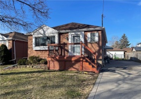 907 Fennell Avenue, Hamilton, Ontario L8V 1W7, 5 Bedrooms Bedrooms, ,2 BathroomsBathrooms,Residential,Sale,Fennell,H4206930