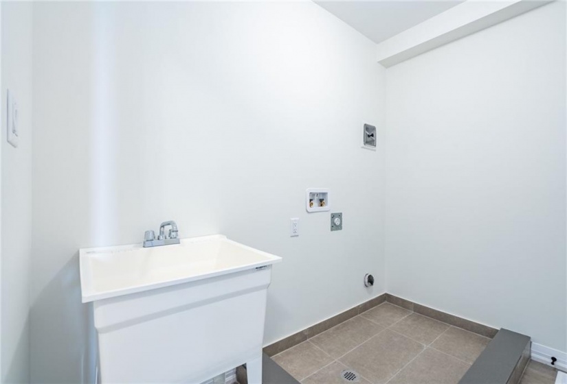 189 LORMONT BLVD (LOT 26), Hamilton, Ontario L8J 0K2, 3 Bedrooms Bedrooms, ,2 BathroomsBathrooms,Residential,Sale,LORMONT BLVD (LOT 26),H4206892