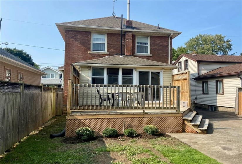 34 ALBERT Street, St. Catharines, Ontario L2R 2G7, 3 Bedrooms Bedrooms, ,1 BathroomBathrooms,Residential,Sale,ALBERT,H4206971