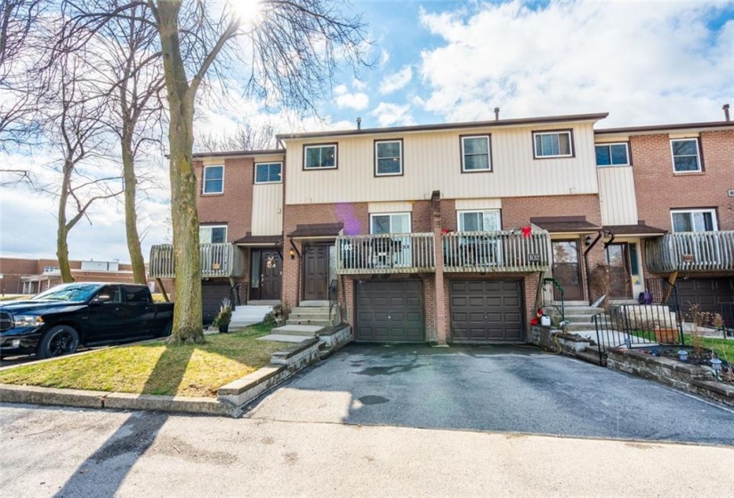 1115 PARAMOUNT Drive, Stoney Creek, Ontario L8J 1P6, 3 Bedrooms Bedrooms, ,1 BathroomBathrooms,Residential,Sale,PARAMOUNT,H4207001