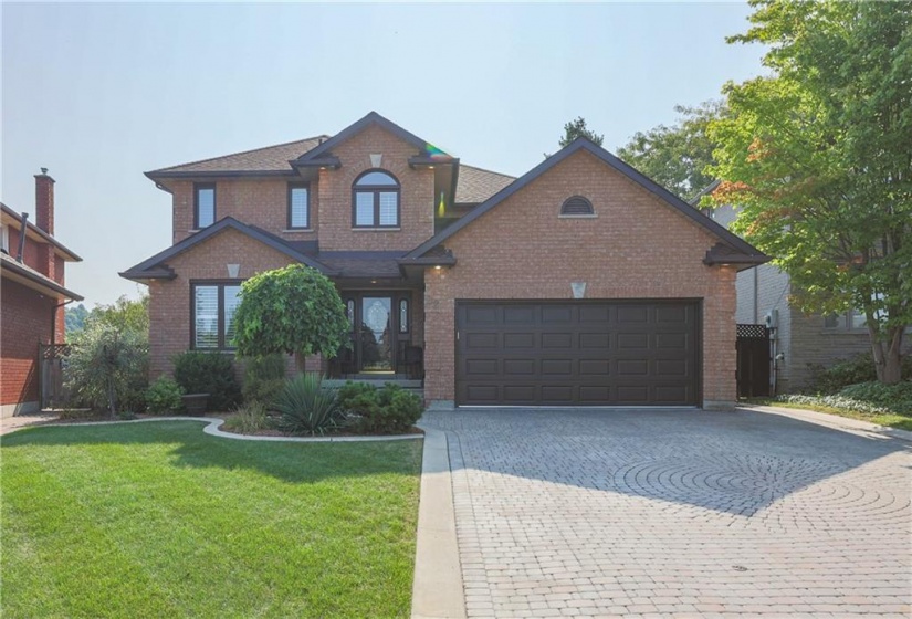 82 DEREK Drive, Hamilton, Ontario L8G 5A7, 4 Bedrooms Bedrooms, ,3 BathroomsBathrooms,Residential,Sale,DEREK,H4206884