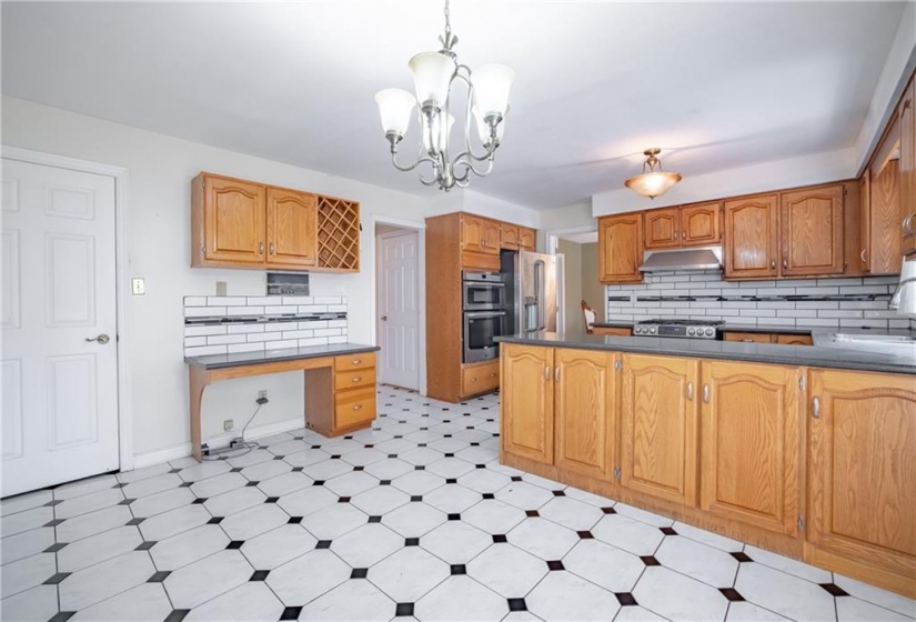 58 GALLEY Road, Ancaster, Ontario L9G 4T1, 6 Bedrooms Bedrooms, ,4 BathroomsBathrooms,Residential,Sale,GALLEY,H4206996