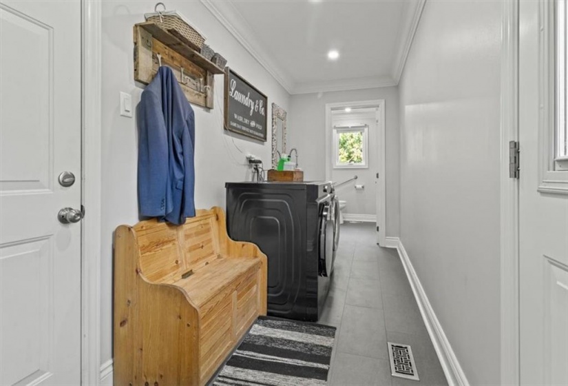 Laundry/Mudroom