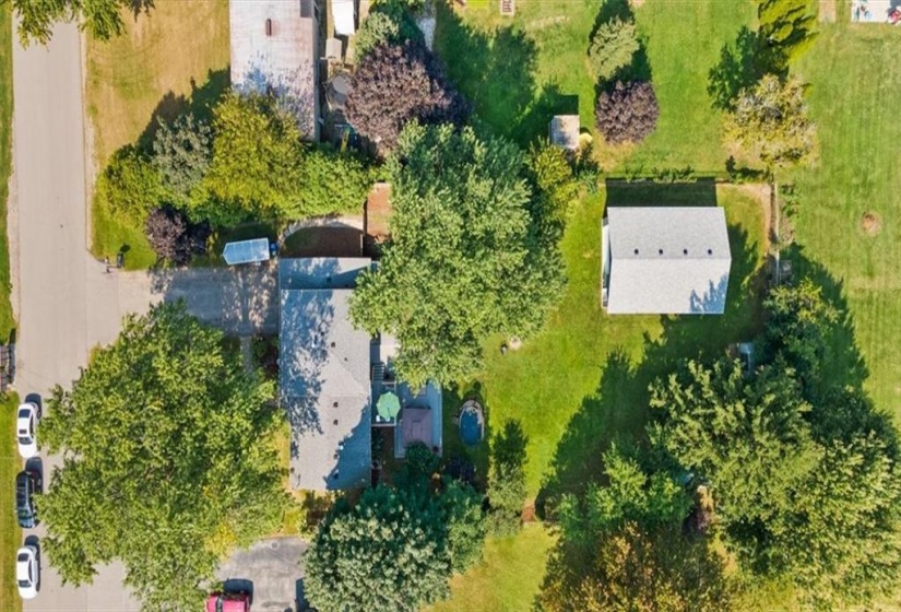 Bird's-eye view of property