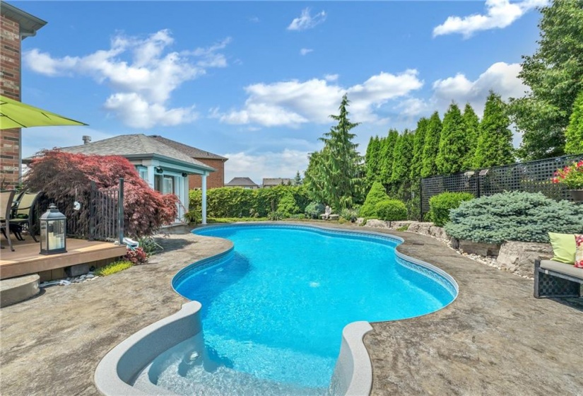 34 PENFOLD Court, Mount Hope, Ontario L0R 1W0, 6 Bedrooms Bedrooms, ,4 BathroomsBathrooms,Residential,Sale,PENFOLD,H4206118